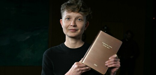 Hlavním vítězem cen Magnesia Litera se stal román Hella Aleny Machoninové 